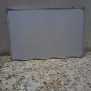 سبورة تعليمية