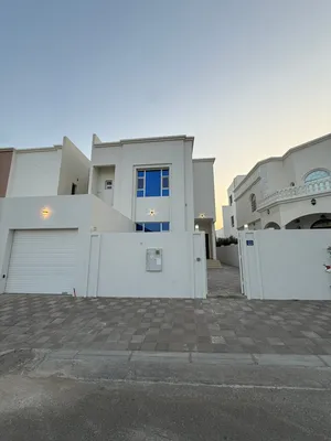 للبيع فيلا فاخرة في الخوض السادسة For Sale Luxury Villa in Al Khoudh 6