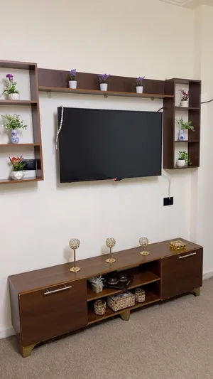 ديكور شاشه ورفوف