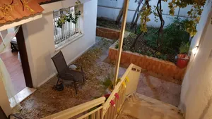 ستوديو جبل عمان خلف مستشفى عاقلة