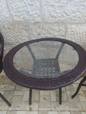 طاوله وكرسين رتان