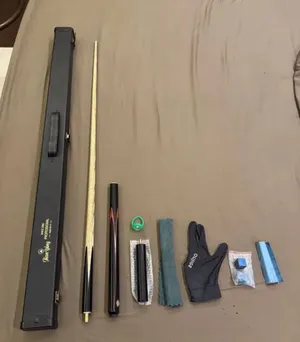 Premium Snooker cue set with case & accessories for sale