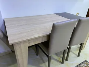 طاوله نظيف وب ا اسأل عليها قبل