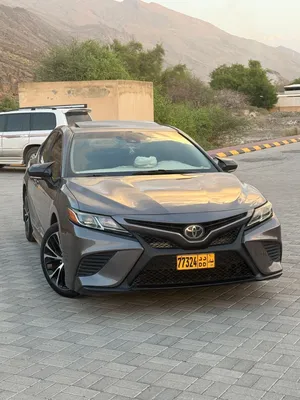 Used Toyota Camry in Al Dakhiliya