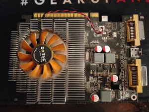 مع بعض GT 630 & GT 520 للبيع بسعر حرق