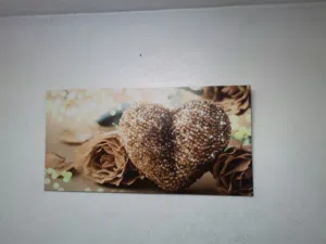 لوحة حائط خشب اصلي. ما بتقحط الصورة مضمون من دون تقحيط. بسعر حريق حرق اسعار نار.....