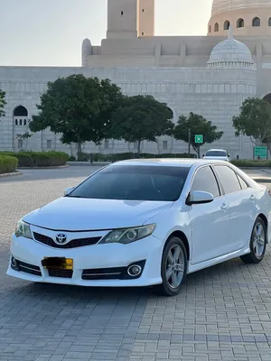 Used Toyota Camry in Al Dakhiliya