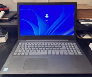 Lenovo V330-15IKB – Très bon état (comme neuf)