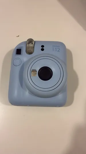 كاميرا fujifilm instax mini 12 blue السعر قابل للتفاوض