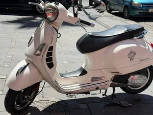فيسبا ايطالي مش هندي 125 سي سي vespa gts 125 super