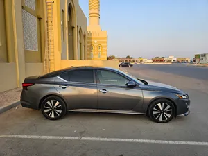 نيسان ألتيما SV 2022