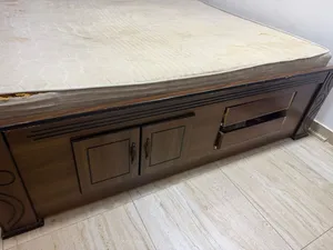 سرير نوم مريح وقوي