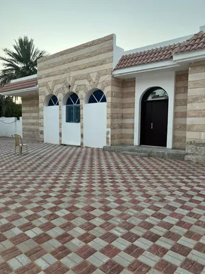 100 m2 3 Bedrooms Townhouse for Sale in Al Ain Al-Dhahir