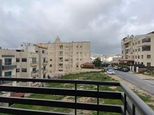شقة فاخرة للبيع في ضاحية النخيل