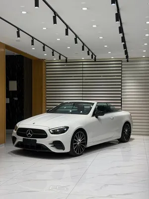 Mercedes Benz E200