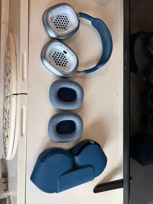 سماعات AirPods Max بحالة جيدة جدا