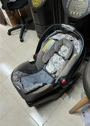 كار سيت أطفال (كوت) جراكو GRACO Click Connect مع القاعدة الأصلية – مستعمل بحالة ممتازة