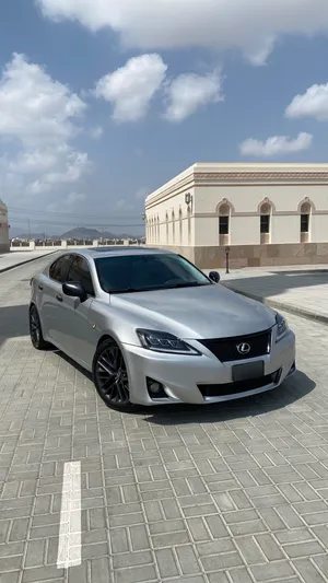 لكسز is250