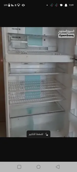 ثلاجه للبيع استخدام بسيط ونظيفه