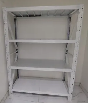 رفوف المستودعات