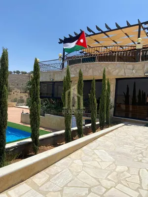 بإطلالة مميزة تملك مزرعة من طابقين بسعر مغري في أهدأ مناطق العالوك/ ref 1517