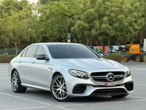 2017 E63s AMG 4-MATIC+  ACCIDENTS FREE  FSH  ORIGINAL PAINT