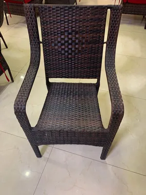 طاولات وكراسي للبيع