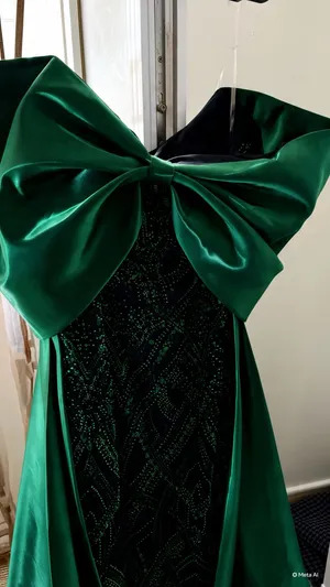 فستان راقي جدا وفخم تفاصيل جميلة