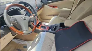 Used Lexus ES in Buraimi
