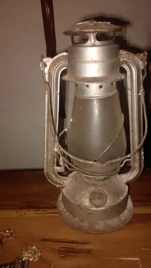 فانوس قديم جدا شغال