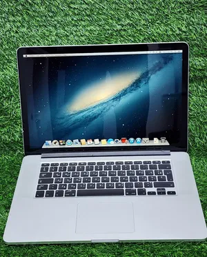 MacBook Pro year 2012 Core i7 Quad core Processor 8gb ram 256 ssd 15 inch Retina Display
