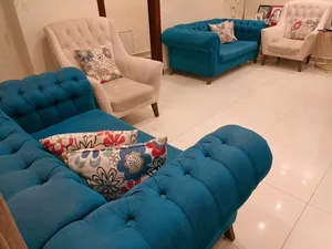 طقم غرفة معيشة بحالة ممتازه للبيع