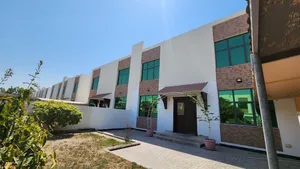 ,للايجار كامبوند فيلا في سندcompund villa for rent in Sanad