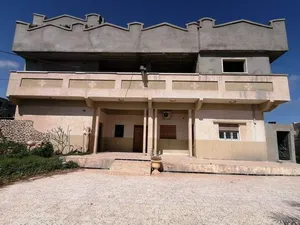 1275 m2 3 Bedrooms Townhouse for Sale in Misrata Abbad