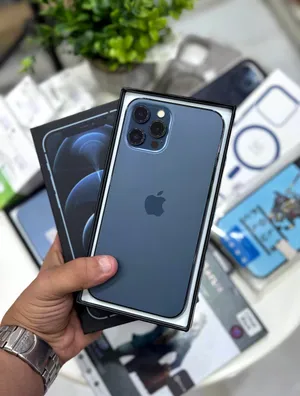 عرض خاص : iPhone 12 pro max 512gb هاتف نظيف جدا بحالة الوكالة بدون اي شموخ أو مشاكل مع ضمان و ملحقات