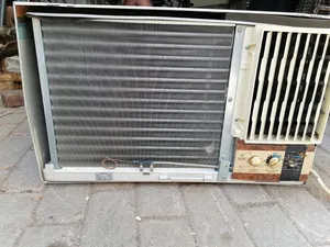 General Window AC 2.5 Tone Tokyo, Japan Same new my location Ruwi Very good condition very good work