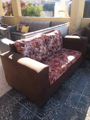 طقم كنب بحاله ممتازه