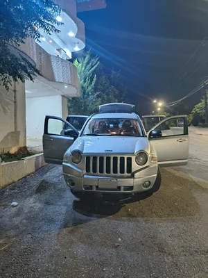 جيب كومباس 2009 Limited اس يو في مستعملة مرخصة