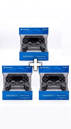 Ps4 controllers three Sony DualShock 4 Wireless Controllers for PS4 - Black