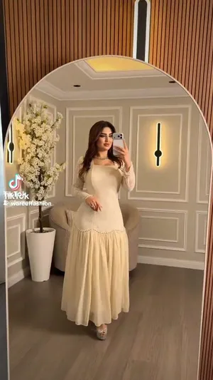 .....فستان نسائي أنيق