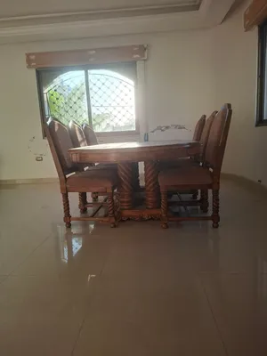 طاولة مع بوفيه امريكي زان