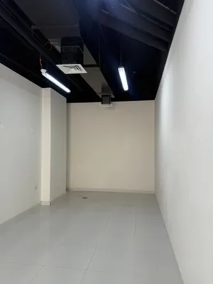 محل للإيجار في غلا