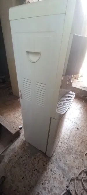 براد ماء مستعمل
