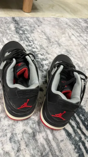 للبيع حذاء Air Jordan 4 Bred (Master Copy) - بحالة الجديد تماماً قابل للتفاوض