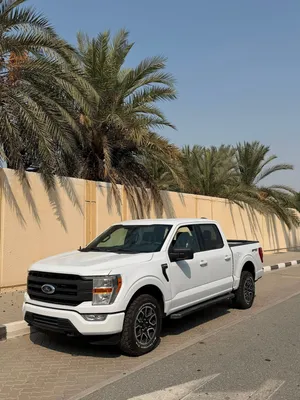 Ford F150 2022 v8  فورويل بحالةممتازة