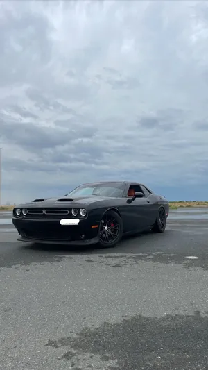 Dodge Challenger v6 sxt+