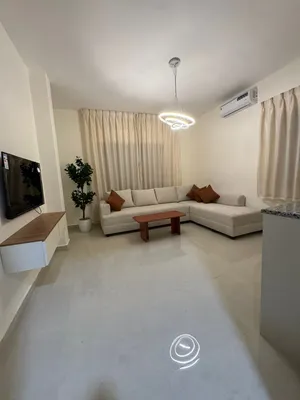 شقة جديدة لم تسكن قبل للايجار في الدوار السابع في منطقة سكنية هادئة و عمارة سكنية خلف فندق جينيفا