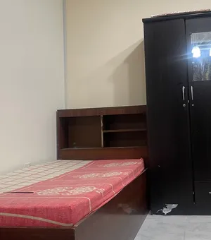 سرير مع دولاب