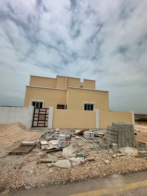 للبيع بيت فى طاقه