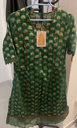 Desi Indian/ paki clothing from ethnic in XS in Rak